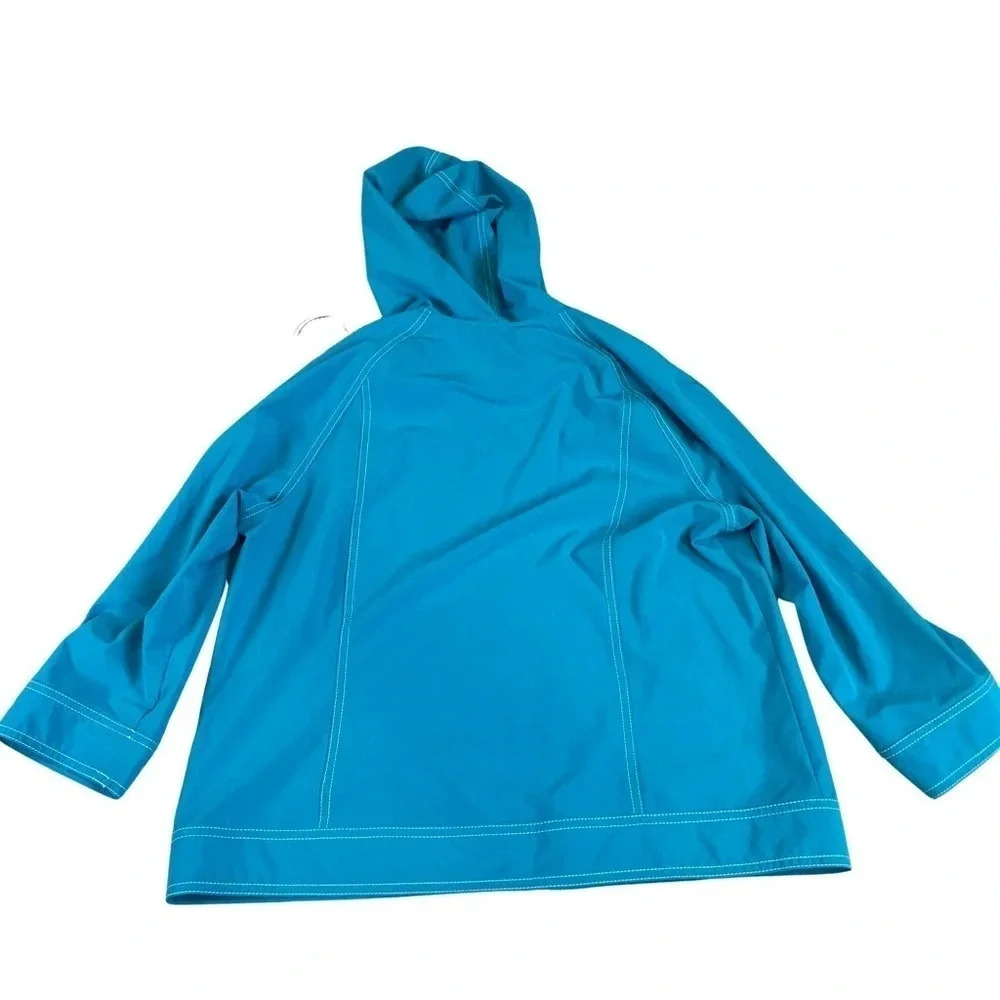 Zenergy by Chico's Windbreaker Jacket/Lightweight/Hooded/size 1 - Picture 2 of 4